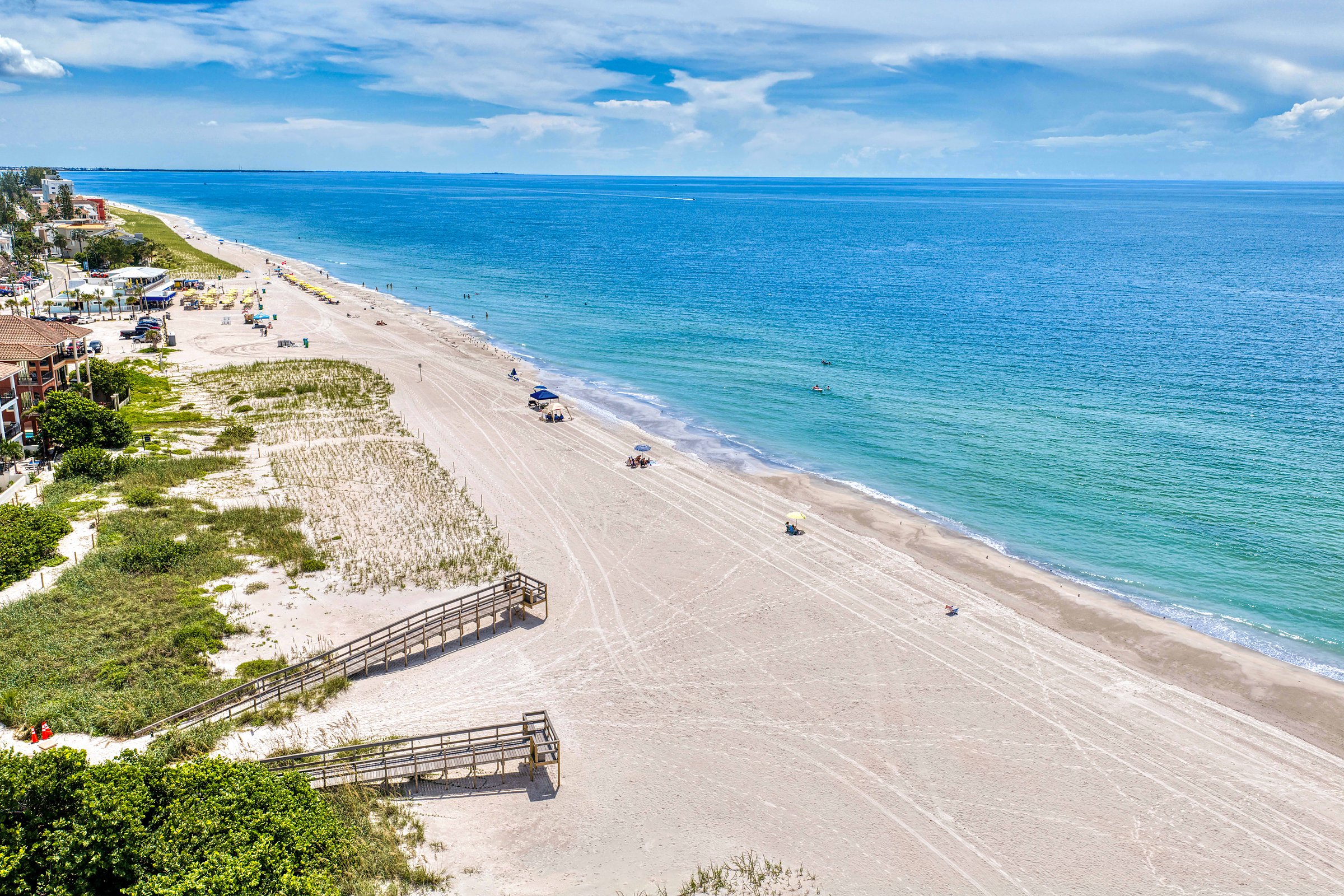 Beach boardwalk to the Gulf