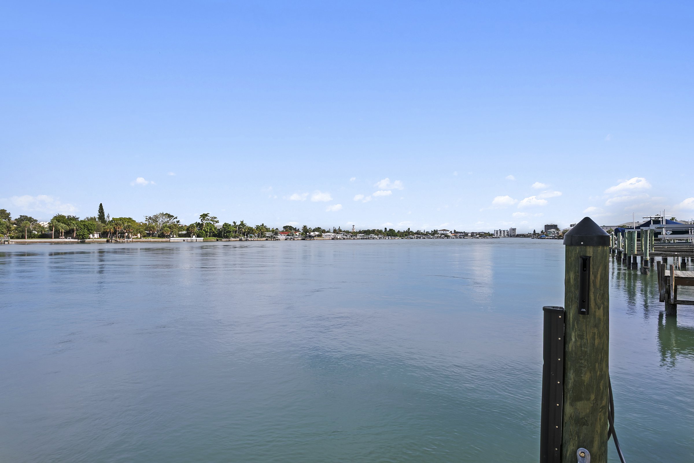 The Intracoastal Waterway behind Treasure Island